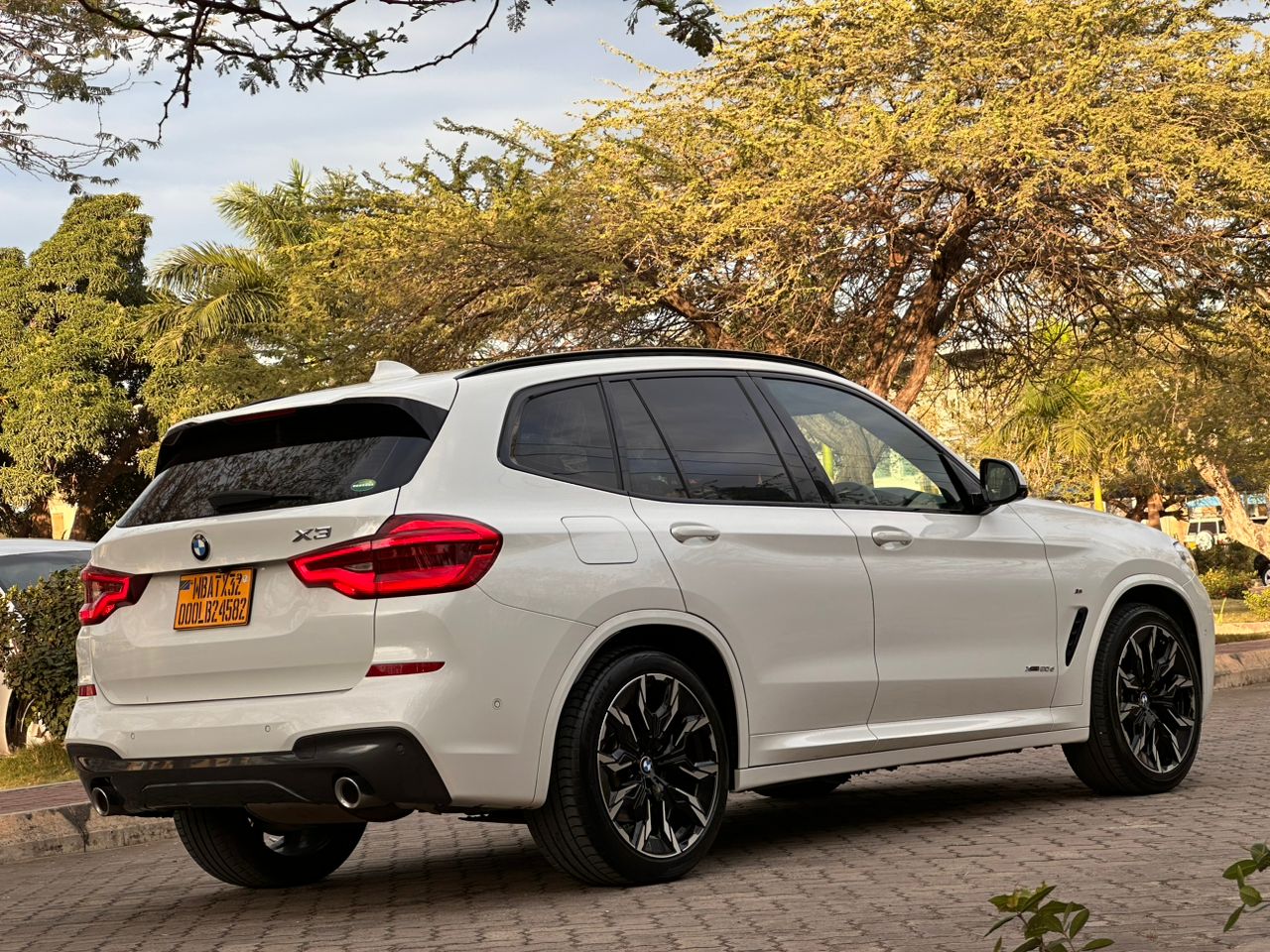 BMW X3 NEW MODEL thumbnail 8